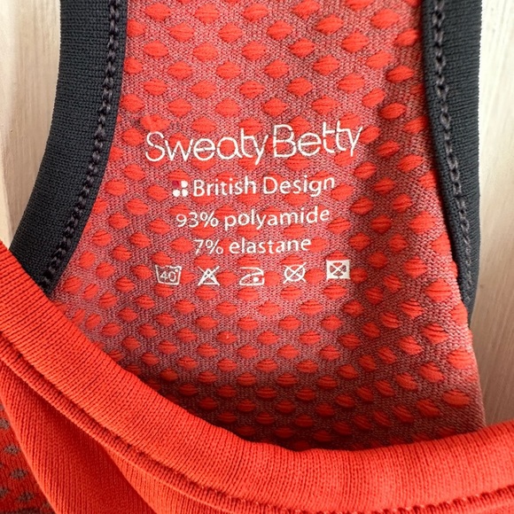 Sweaty Betty Racerback Seamless Tank Back Zipper Pocket Size Medium - Picture 15 of 16